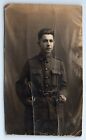Französischer Soldat im Kleid Wolluniform junger süßer Mann RPPC Postkarte c1910 unverpostet