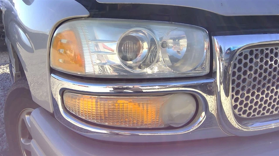 Used Rack and Pinion Assembly fits: 2004 Gmc Yukon Power Steering 4x2 Grade C Foto 1 de 4