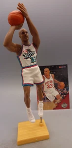 1998 LOOSE STARTING LINEUP SLU FIGURE GRANT HILL DETROIT PISTONS - Picture 1 of 4