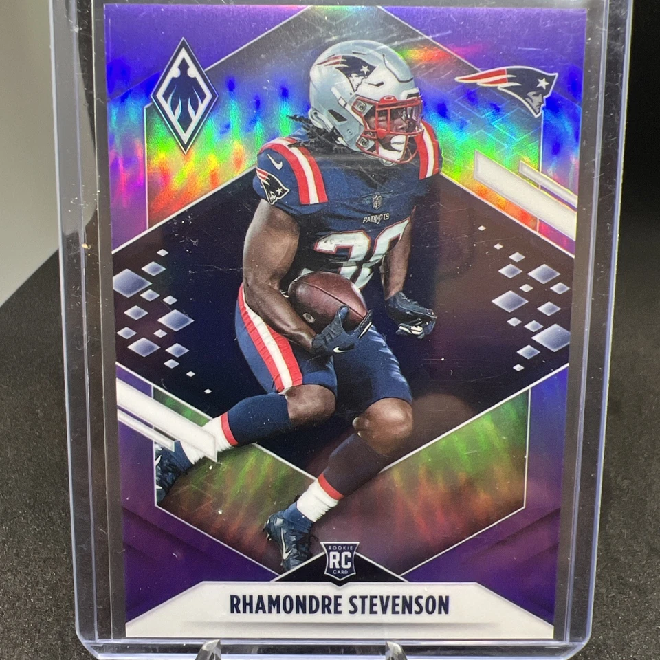 2021 Panini Phoenix #133 Purple Rhamondre Stevenson Patriots #/125 Rookie - Image 1 of 3