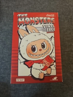 Auténtico POP MART THE MONSTERS Labubu Coca-Cola Peluche Nuevo Sellado Caja Ciega Foto 1 de 4