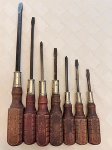 Vintage Holzgriff Schlitz/Kreuzschlitz Schraubendreher 7 Stück - Bild 1 von 24