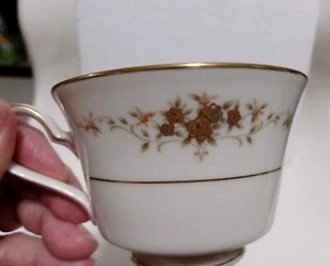 Vtg Noritake JAPAN Replacement Coffee Cup SUFFOLK 7549 TEA CUP  GOLD FLOWERS - Picture 1 of 10