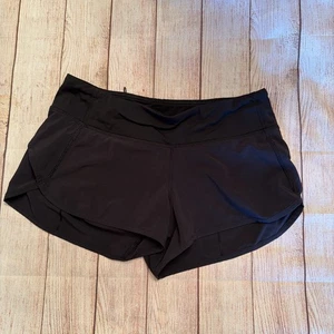 Lululemon Athletica schwarze kurze Shorts Größe 2? Klein mit eingebautem Unterkleid - Neu - Bild 1 von 8