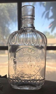 Bottiglia di whisky Houston, TX anni 1890. J.A. Millers Nelson Co. Apps 6" - Foto 1 di 2