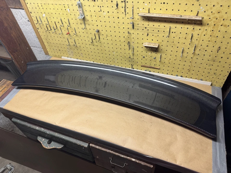 Ala de freno de aire trasero de fibra de carbono Fabspeed McLaren MP4-12C / 650S Foto 1 de 4