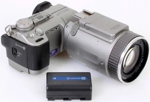 Sony Cyber Shot DSC-F707 Digital Camera 5MP AS IS NOT TESTED - Picture 1 of 6