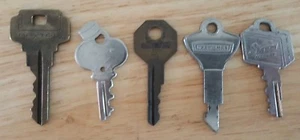 5 llaves vintage inusuales - equipaje Skyway Dexter Atlas Craftsman American Tourister - Imagen 1 de 5