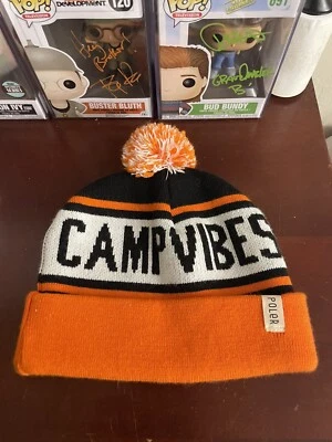Gorro Poler Camp Vibes Pom  Foto 1 de 2