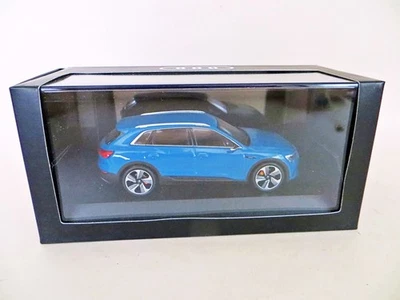 COLECCIÓN AUDI CHISPA 'AUDI E-TRON, AZUL' 1:43. SIN USAR, EN CAJA. EDICIÓN DISTRIBUIDOR Foto 1 de 4