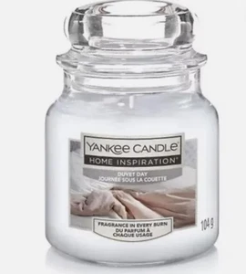 Edredón Yankee Candle Day Home Inspiration tarro pequeño 3,7 oz 104 g NUEVO - Imagen 1 de 1