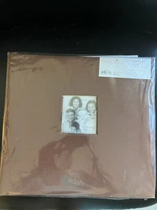 Best Occasions Expandable Scrapbook Album 12"x12" BrownFashion Fabric 20 Pgs - Picture 1 of 3