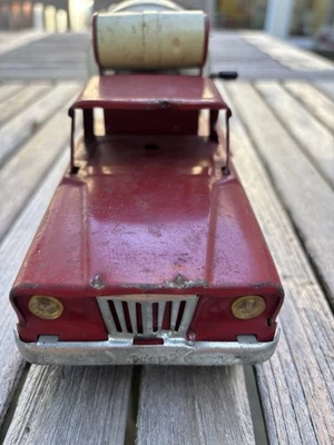 Vintage 1960's Tonka Red Cement Mixer Truck 9" No. 77,  Pressed Steel. - Image 1 of 4