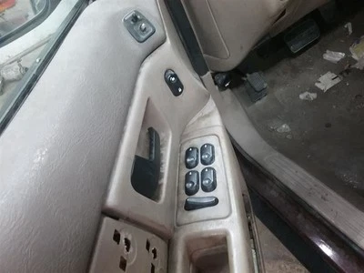 TAURUS    2004 Front Door Trim Panel 1454479 - Imagem 1 de 4