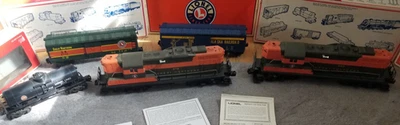 Lionel Great Northern GP-9 Diesel Locos #679 & 689 + Cars O Scale Lot of 5 Runs! - Image 1 of 4