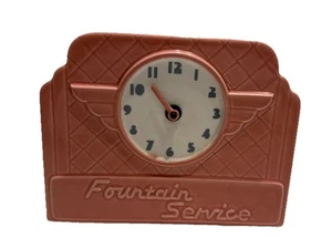 American Roadside John Baeder Uhr Brunnen Service Pfirsich Keramik - für Ersatzteile - Bild 1 von 11