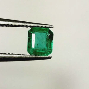 0.61ct Natural Emerald octagon cut top green good luster unheated untreated gem - Picture 1 of 4