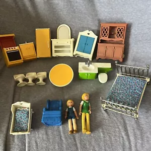 Fisher Price Dollhouse Furniture and Family Lot People Bath Kitchen Bed Vintage - Picture 1 of 7