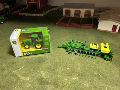1/64 Ertl John Deere 8400 Prestige Tractor & 1775NT 24 Row Planter On Tracks - Image 1 of 4
