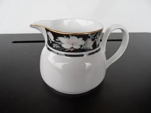Vintage Royal Doulton Vogue Collection Intrigue TC 1153 Milk Jug Magnolia flower - Picture 1 of 5