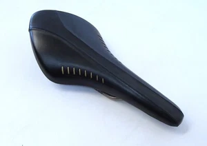 ~ Fizik Arione Wing Flex Titanium Rails Racing Bike Saddle Black 300/130mm ~ - Picture 1 of 7