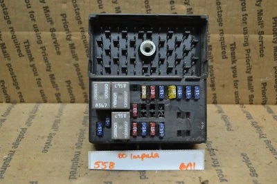 Chevrolet Impala 2000-2005 caja de fusibles unión OEM 15329230 módulo 558-6A1  Foto 1 de 3