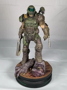 Doom Eternal ThinkGeek Modern Icons #11 - Doom Slayer Statue - Bild 1 von 12