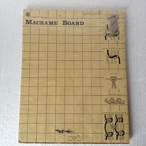 Tablero de proyecto de macramé vintage - POR: CRAF - adornos - 12" X 15 x 1/2" Macramé artesanal - Imagen 1 de 10