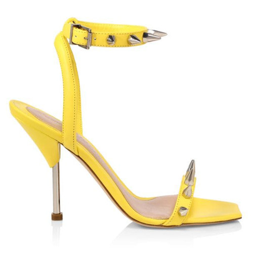 Alexander McQueen sandali a stiletto in pelle gialla con borchie a punta US 7 (0481)