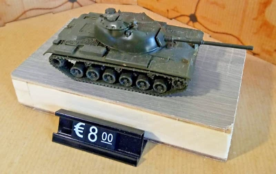 181AZ Carro armato M60 torretta ovale. - Immagine 1 di 2