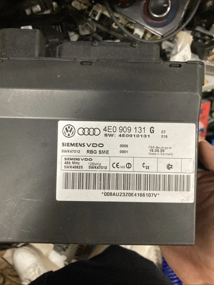 AUDI A8 S8 D3 4E 2007 Altri moduli centraline 4E0959760B KGA11278 - Immagine 1 di 1