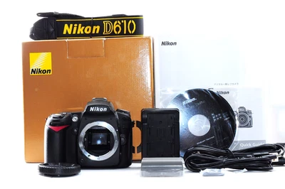 Nikon D90 12.3MP DSLR Digital Camera Black Body  Count:978 [Mint] w/Box - Image 1 of 4