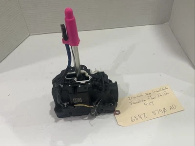 2016-2022 Jeep Grand Cherokee Transmission Shifter OEM Mopar 04670682AE - Image 1 of 4