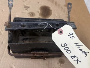 Tapa bandeja caja batería completa Honda OEM TRX300EX TRX 300EX Sportrax 1993-2006 - Imagen 1 de 6