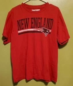 "NFL Team Apparel New England Patriots Men's Size Large Red T-Shirt" GC - Picture 1 of 4