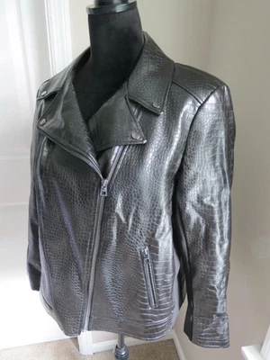 CHAQUETA MOTO VEGANA LOOK PIEL SERPIENTE NEGRA CHICO'S NUEVA SIN ETIQUETAS-TALLA 12/CHICO'S 2 Foto 1 de 4