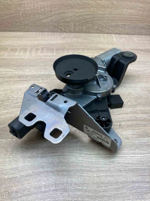 7311415 7308831  BMW F31 F11 Series Window wiper motor  Bosch - Image 1 of 4