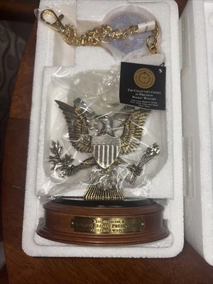 Reloj y soporte President Ronald Reagan - ¡RARO envoltura retráctil aún intacta!! Foto 1 de 4