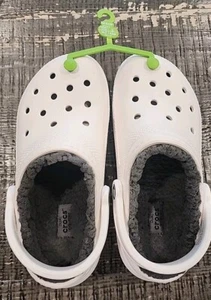 Crocs Classic White W/Gray Faux Fur Lined Slip On Clogs Size Men’s 4 Women’s 6  - Picture 1 of 4