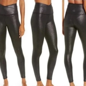 NWT Beyond Yoga High Waisted Black Shimmer Stardust Full Length Leggings Large - Picture 1 of 8