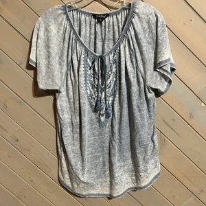 Blusa con borla borlada borlada Lucky Brand azul blanca Burnout para mujer talla L - Imagen 1 de 5
