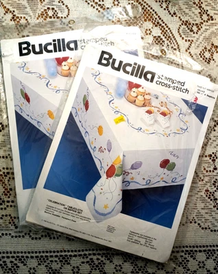Kits de servilletas de celebración Bucilla estampado punto de cruz conjunto de 8 servilletas (2 kits) Foto 1 de 4