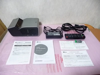 LG PH450UG LED Mini Beam UST DLP Projector - Image 1 of 4