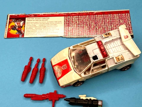 Transformers Red Alert 1982 - 100% Complete - Hasbro - Japan - G1 takara Cover