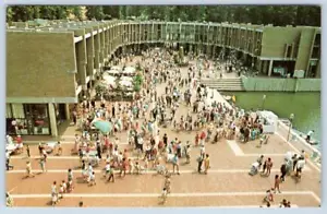 Postal de Reston Virginia Washington Plaza Lake Anne Village Market Place de 1970 - Imagen 1 de 2