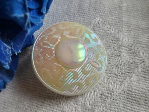 Bouton ancien en verre  blanc irisé rose diamètre  2,1 cm   D13F - Picture 1 of 4