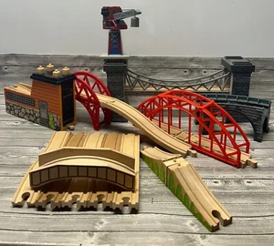 15 Pc Wooden Track -Bridges and Misc Accessories- Fast Ship - Picture 1 of 9