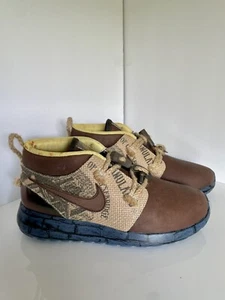 New Nike Box Troll Roshe Run Trollstrike Sz 5Y - Picture 1 of 12