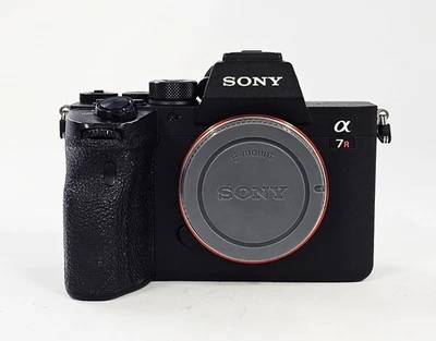 #Sony A7R IV 35mm Full-Frame Camera with 61.0MP - Black (Body Only)-(190K COUNT) - Image 1 of 4