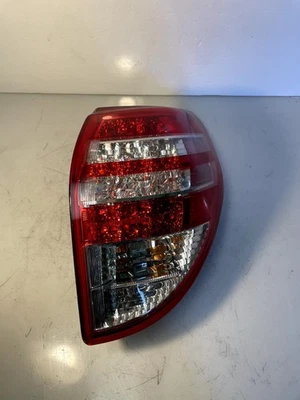  Luz trasera lado del pasajero Toyota RAV4 2009-2012 OEM FF3-P48 Foto 1 de 4